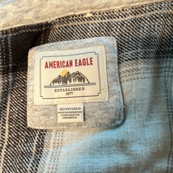American Eagle distressed plaid button down with hood, XS - Picture 8 of 10